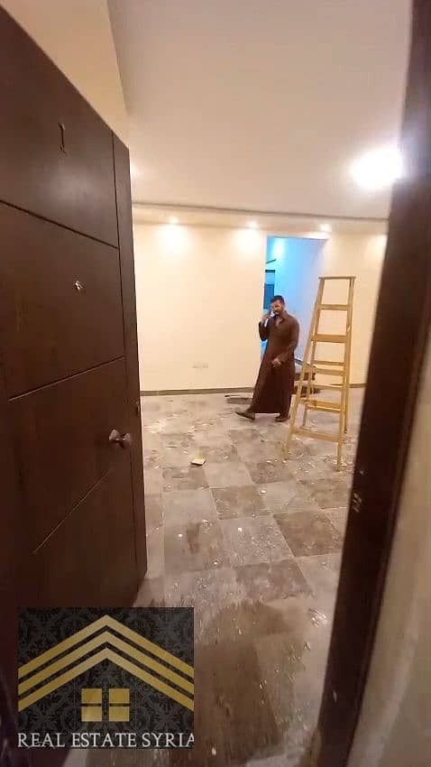 Apartment for rent, ultra-super-lux finish, fourth district, three rooms and a bathroom for a final bargain price of 10,000. - Ansicht 5