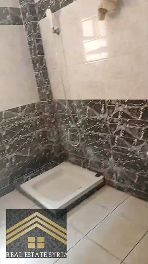 8 1000504137. jpg