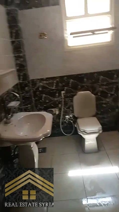 9 1000504138. jpg