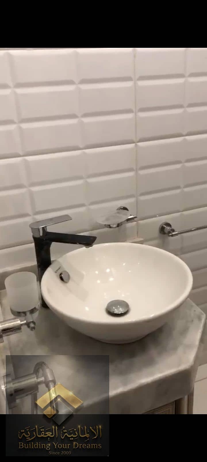8 368614. jpg