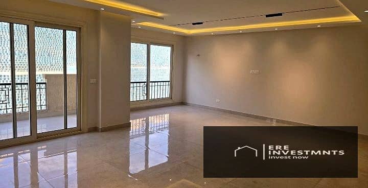 Ground floor apartment with garden, ultra-modern finishing, open view in City Gate, Qatari Diar, New Cairo - with payment facilities - Widok 5