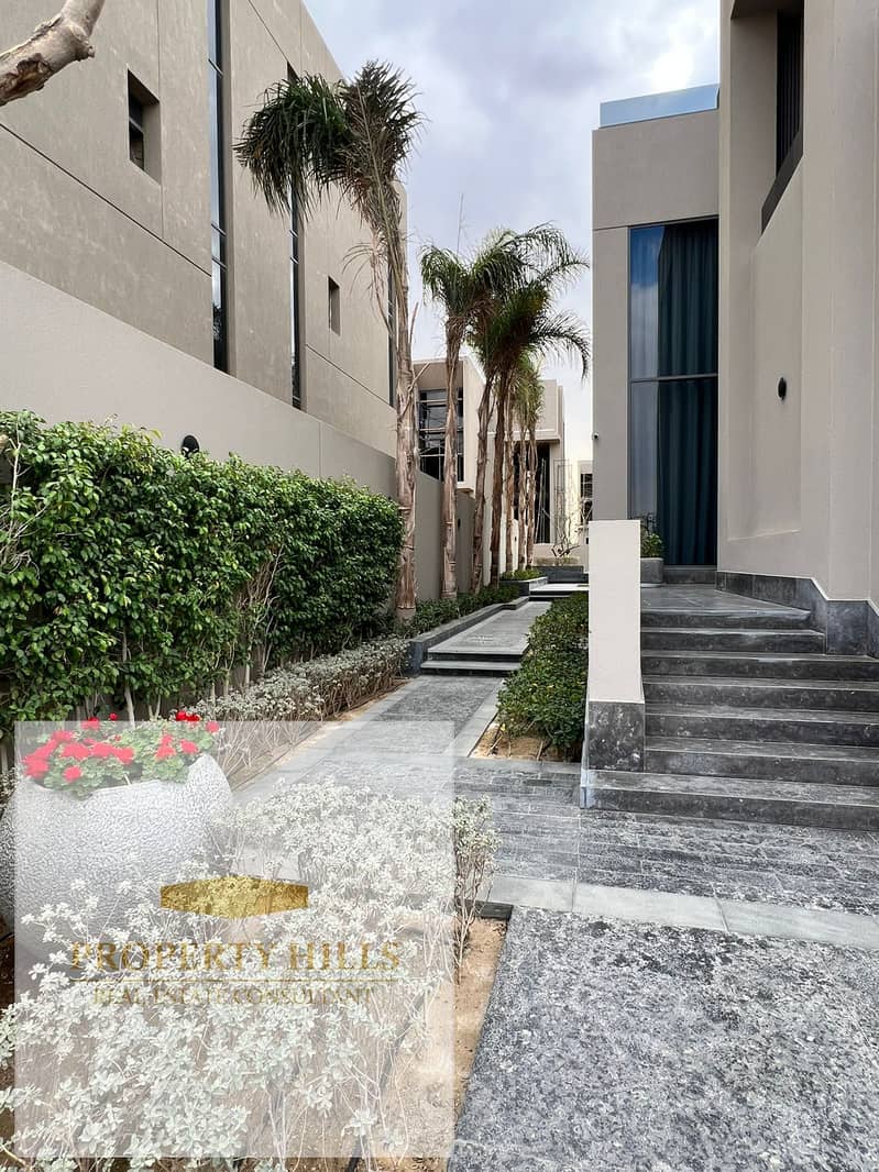 Last villa for sale in triangle view landscape compound community - Widok 5