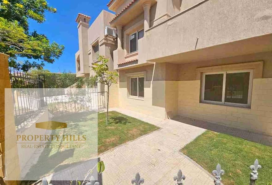 Villa for sale in alexandria infront of mall city centre almaza with elevator in alex west ready to deliver and Ready for Viewing with best discount | 289m² + Private Parking  Details:  Unit Type: twinhouse  Built-up Area: 289m²  Private parking space  R - Widok 3