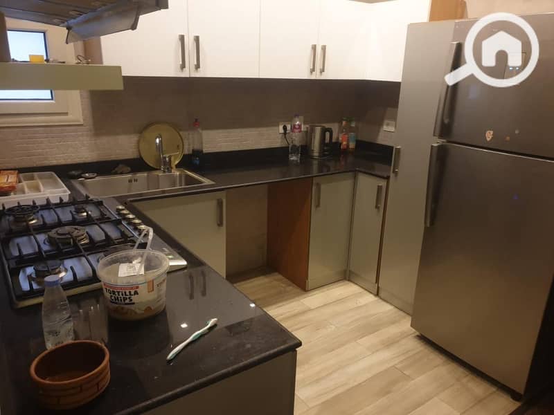 Penthouse for rent in Mountain View Hyde Park – 2 bedrooms fully finished with Ac`s and kitchen - Więcej