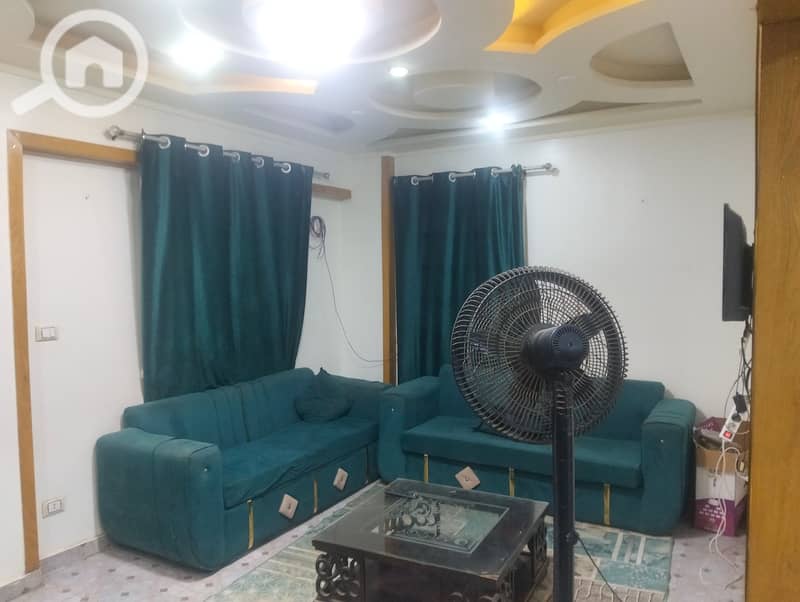 Furnished apartment for annual rent for a family or company, 2 bedrooms, reception with two pieces, kitchen, bathroom, on the first upper floor. All utilities are available, water and electricity. Located in Alexandria, Al-Agami, kilo 21, on Palm Beach, main street 27, in a very distinguished location. - Ansicht 3