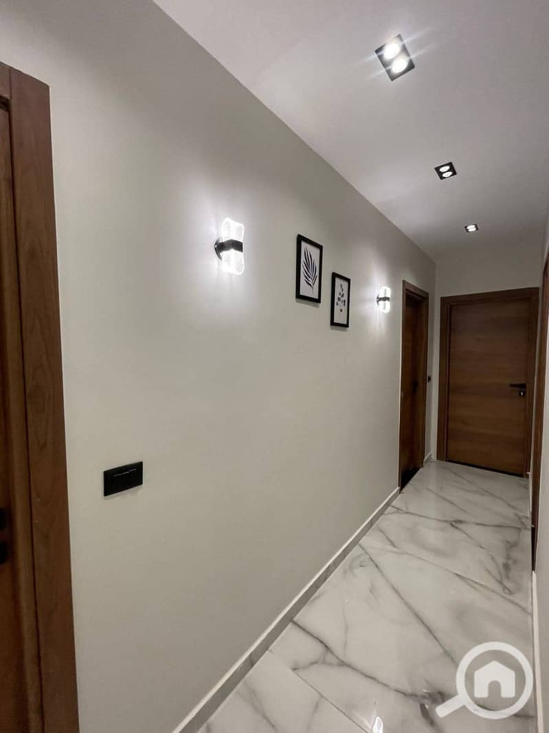Apartment 180m² for sale on Al-Hegaz Main Street, Heliopolis | 3 rooms including a master | Super Lux finishing – pohled 3