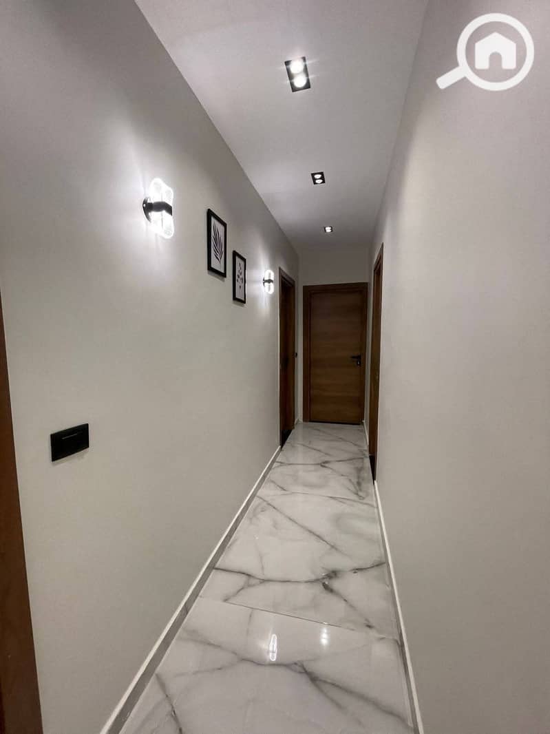 Apartment 180m² for sale on Al-Hegaz Main Street, Heliopolis | 3 rooms including a master | Super Lux finishing – pohled 5