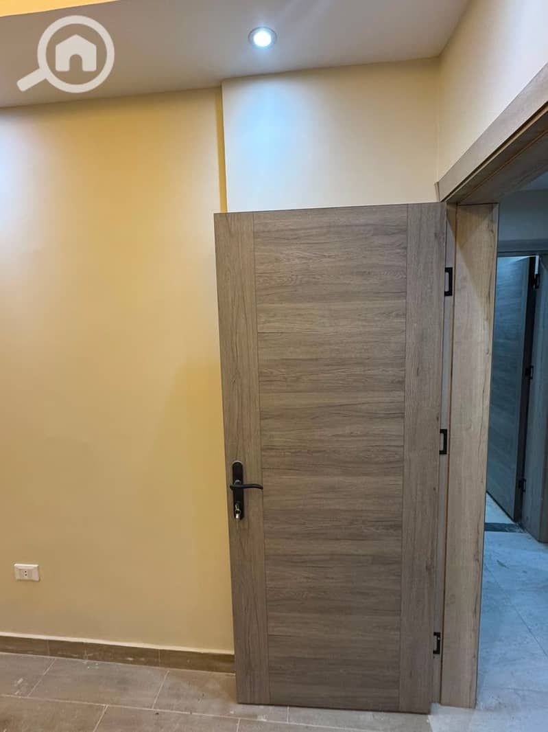 Apartment for rent in Sheraton next to Radisson | 2 rooms | Third floor with elevator | Good finishing | Side view - Bild 5