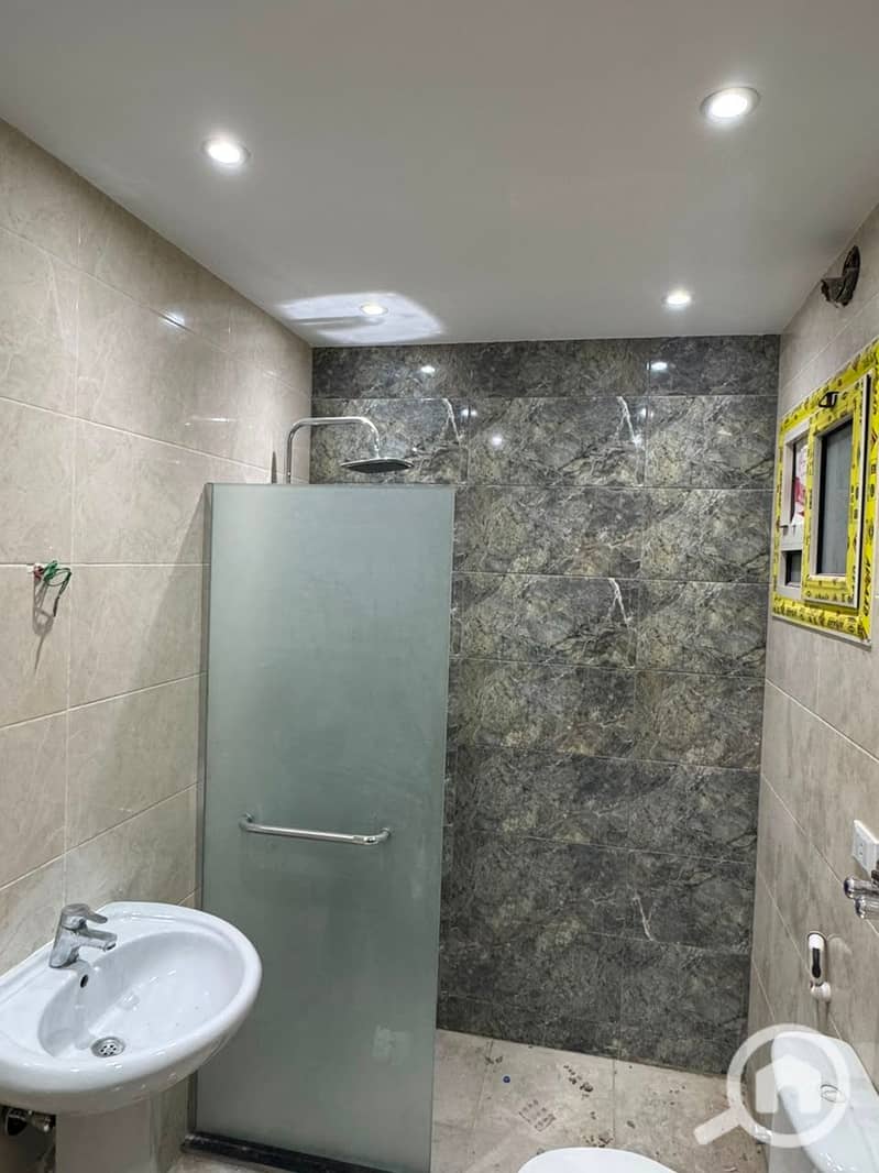 Apartment for rent in Sheraton next to Radisson | 2 rooms | Third floor with elevator | Good finishing | Side view - Fler