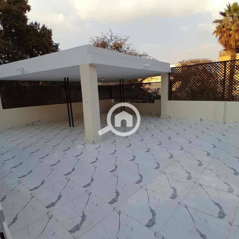 Villa for rent in Sarayat Maadi, excellent location, suitable for administrative purposes, super deluxe finishing - Więcej