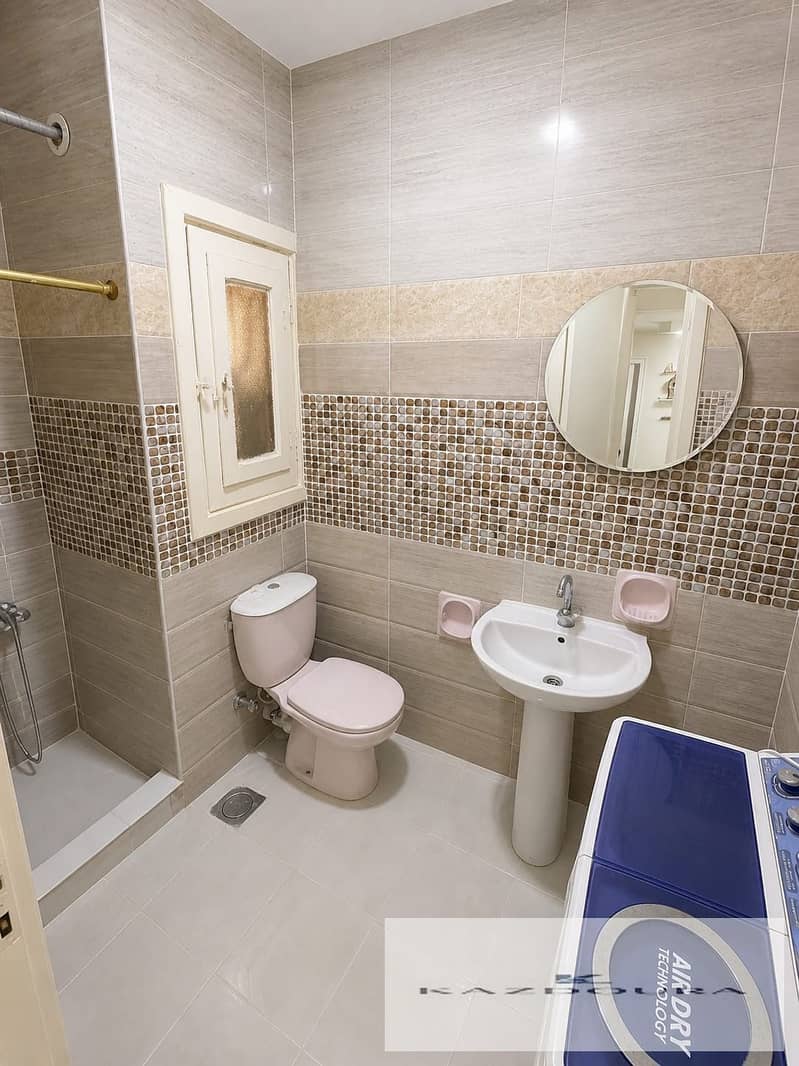 10 c8c28fbc-4878-4ce2-beba-10b0194c10d2. jpg