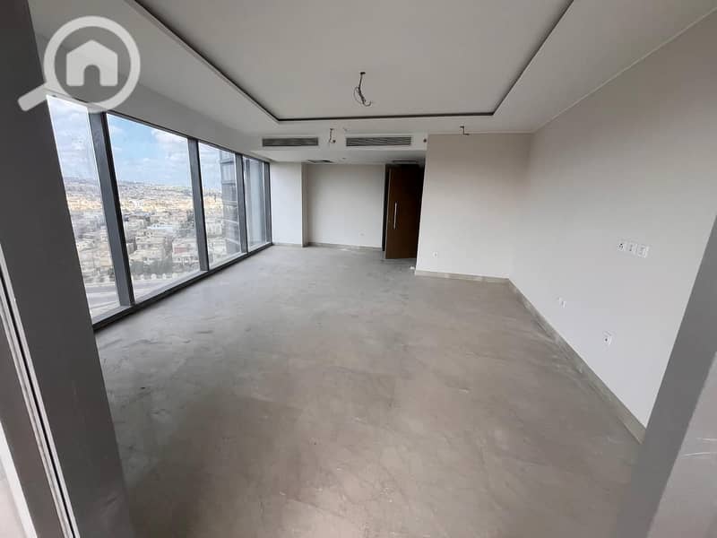 Spacious apartment at a bargain price with a distinctive view in Zayd Towers - Ansicht 5