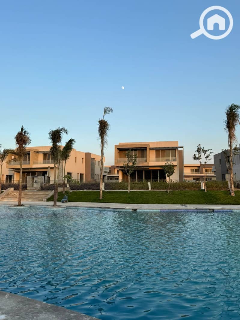 A large twin house ready for living with a view of the Pyramids next to Aura - Widok 5