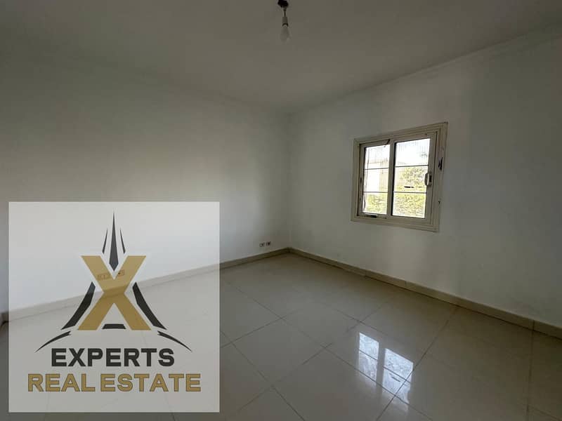 Villa for Rent with a Private Swimming Pool, Kitchen, and Air Conditioning in Madinaty - Ansicht 3