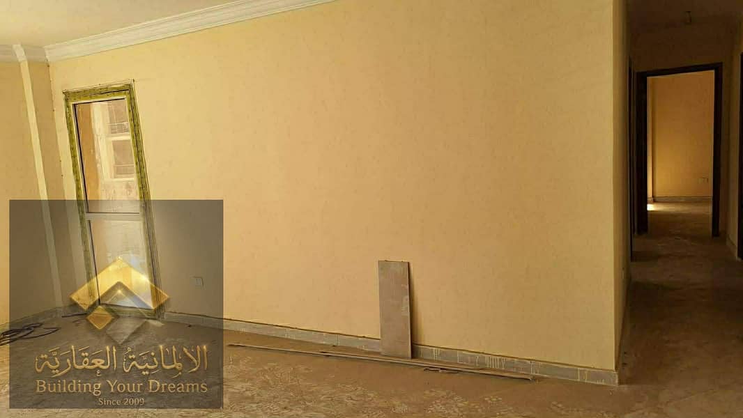 For sale, an apartment in the Fifth Settlement, Dar Misr Al-Andalus Compound, next to the Mivida Compound and Hyde Park, and seven minutes from the American University. - Więcej