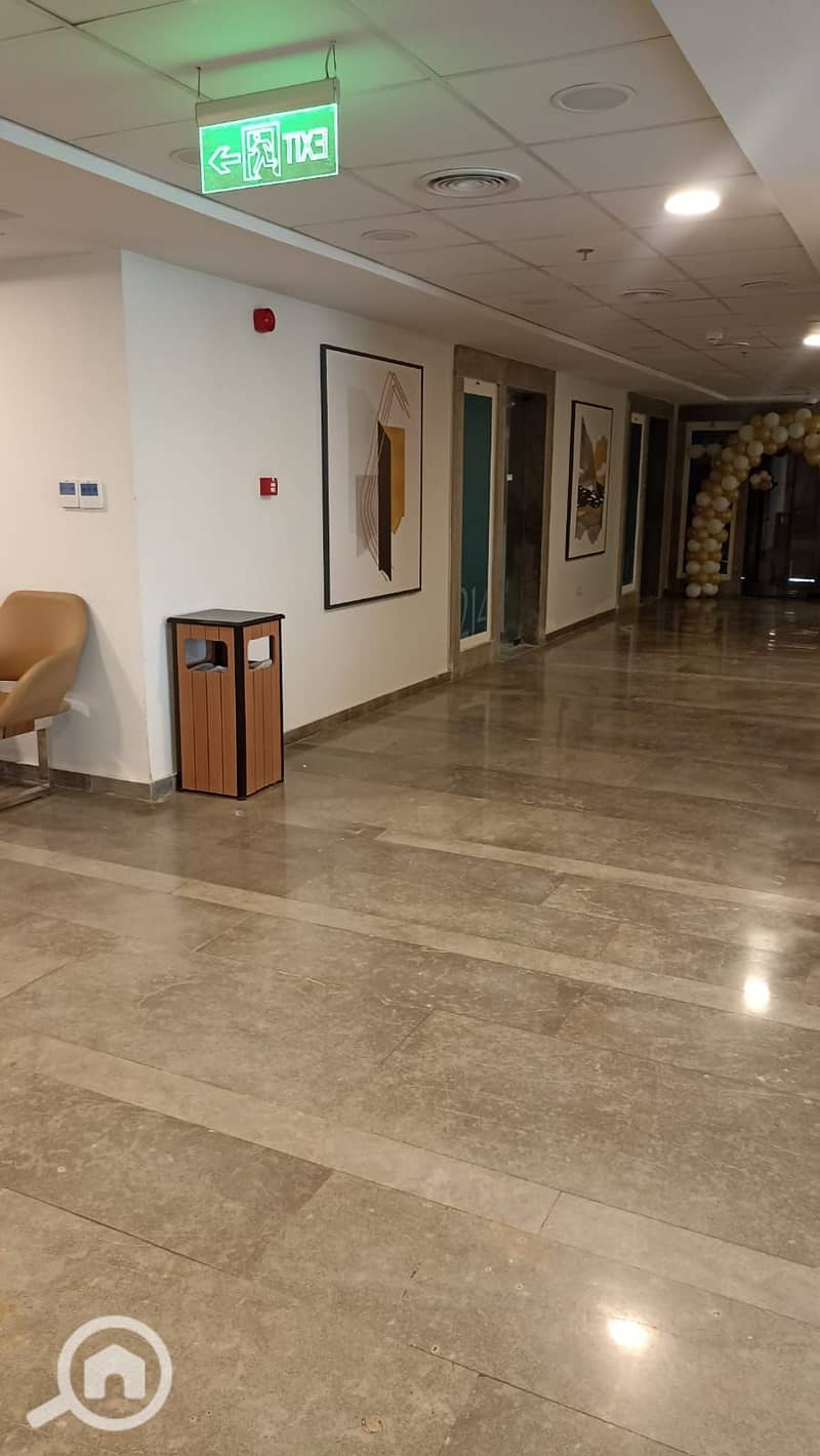 Clinic 52 meter For Rent In Centrada Plaza - Sheikh zayed With Prim Location - With Best Traffic - Ansicht 4
