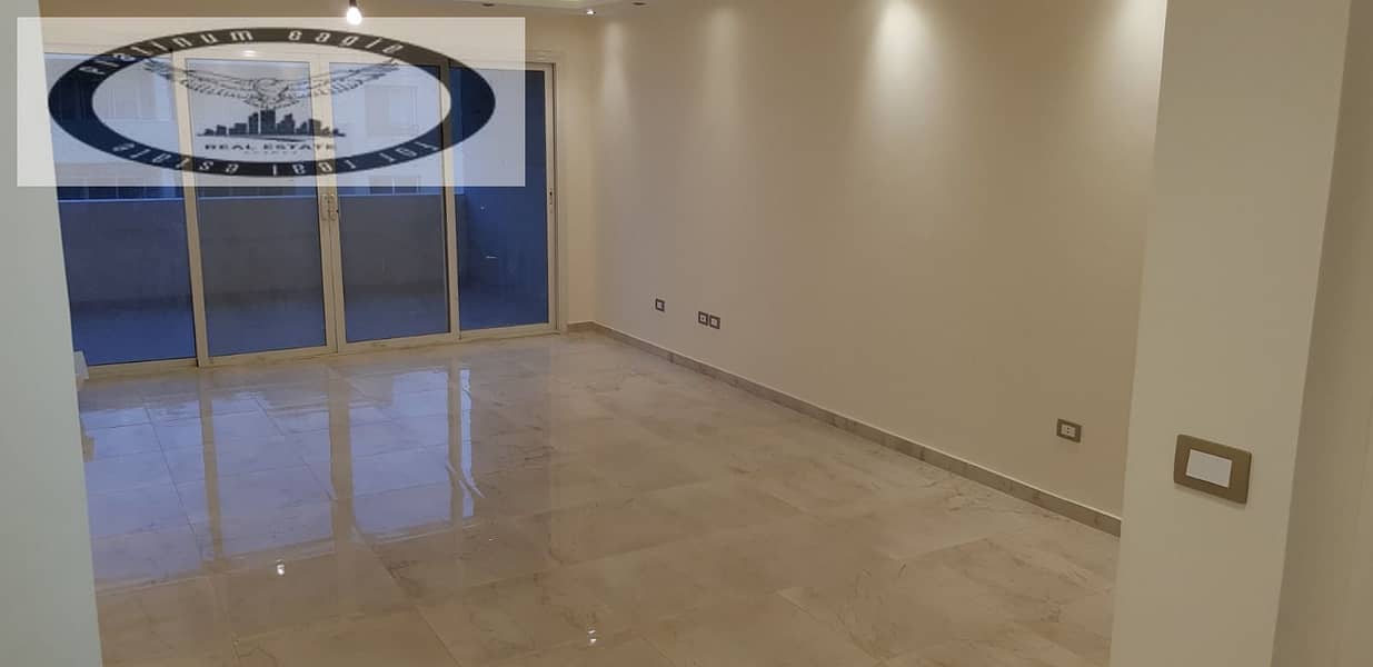 Apartment for rent with kitchen, Fifth Settlement, The Square Compound Garden View Golden Square Super Lux finishing – pohled 4