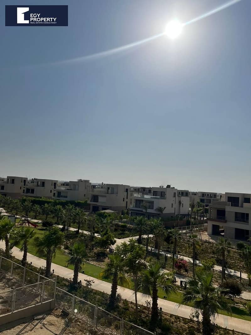 Fully Finished Luxury Villa With a Prime View for Sale in The Crown Palm Hills - 6th of - Widok 4