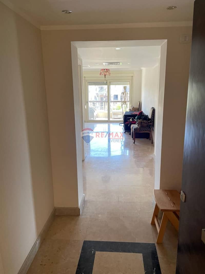Semi-furnished apartment in New Giza - Więcej
