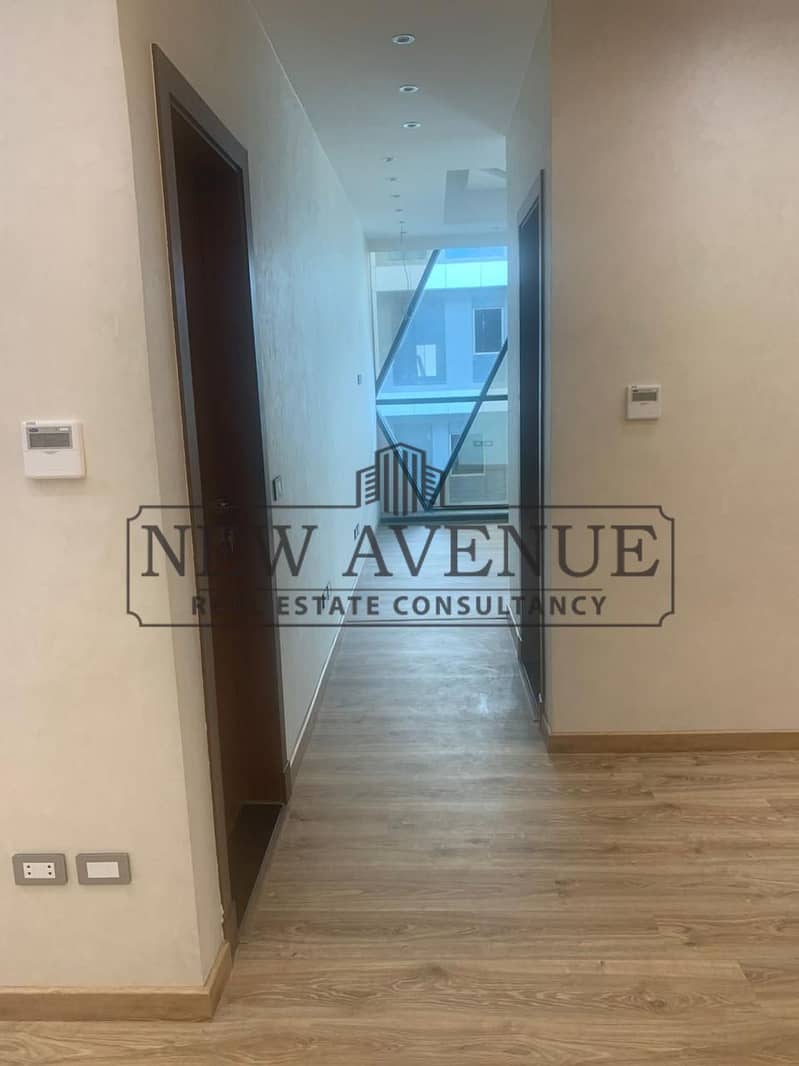 Fully Finished Office for sale with Premium View cairo business plaza - Mehr