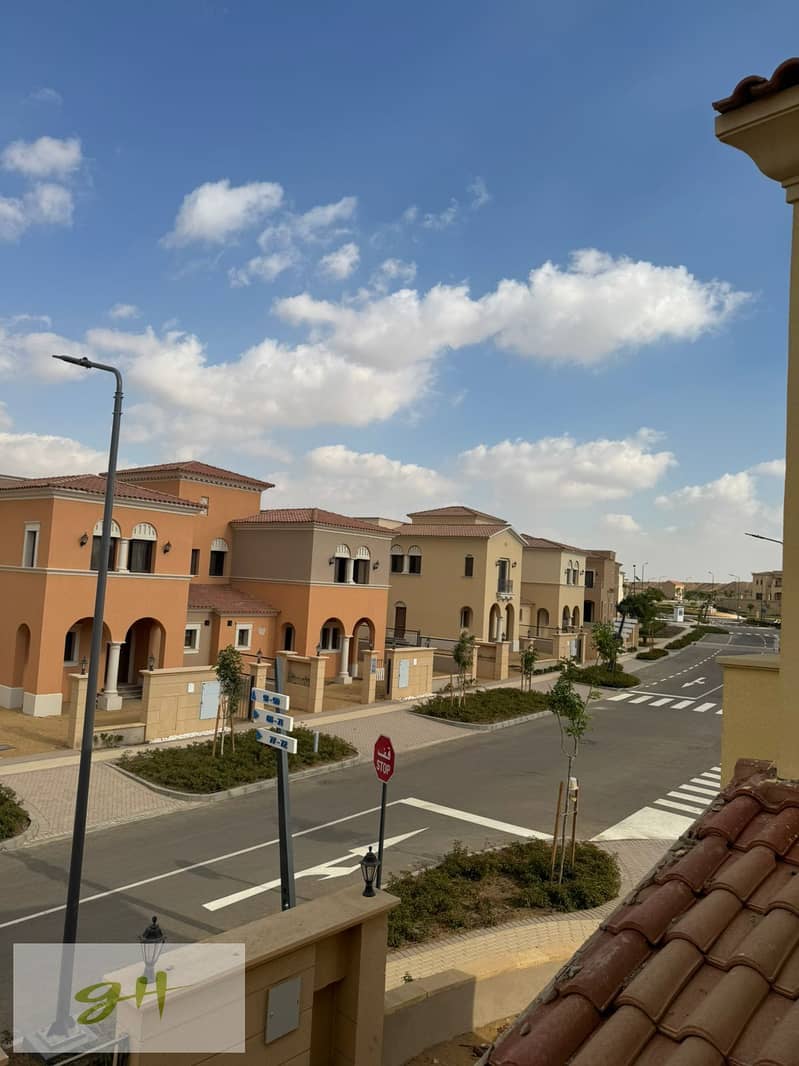 Delivered Twin House For Sale in City Gate Diar Qatari New Cairo - Widok 2