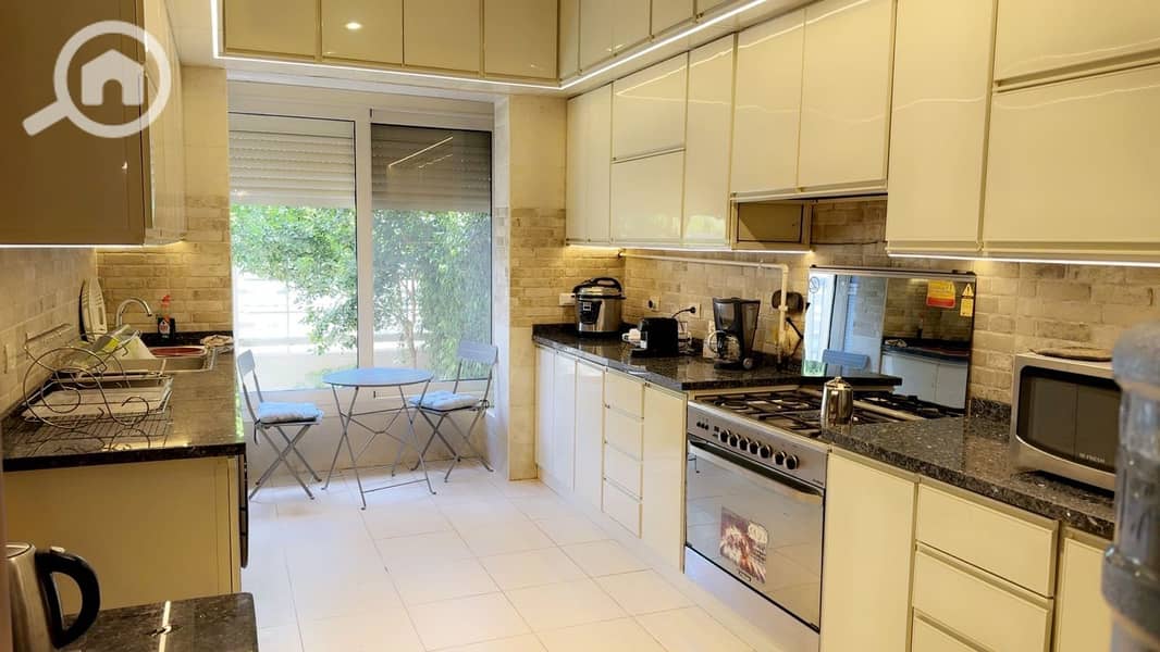 Villa for sale, immediate delivery, ready with furnishings and appliances in Atrio, Sheikh Zayed. - Więcej