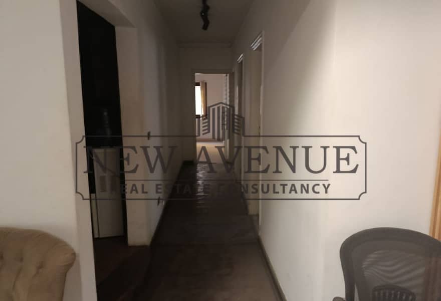 Administrative office space for sale with a very prime location 200 sqm - More