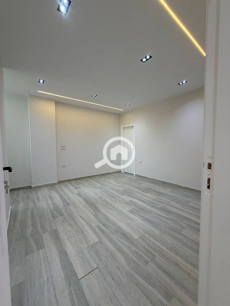 Ready to Move Apartment for Sale with 350,000 Down Payment & 10 Years Installments in Bleu Vert Compound—Fully Serviced & Vibrant Community Directly o – pohled 6