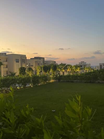 2 Bedroom Chalet for Sale in North Coast, Matruh - باقل من سعر الماركت شاليه ارضي بجاردن للبيع جايا الساحل الشمالي
