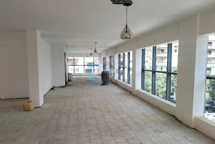 Administrative building for rent in a prime location in Maadi, with an area of 2200 square meters. - Widok 4