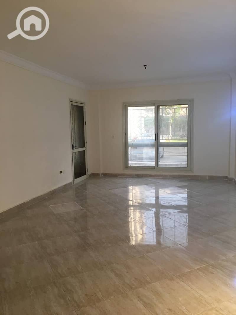 For sale in the Dar Masr compound next to Al Rehab, ground floor 130m - Widok 5