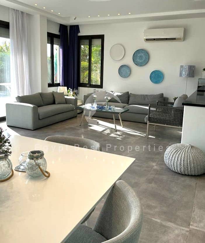 Hot Deal Villa 1st Row Lagoon Furnished with ACs for sale in Azha Sokhna - Widok 3