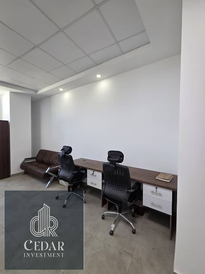 Office for rent on Al-Mustaqbal Street directly in the heart of Sheikh Zayed in Cargo Mall behind Saudi next to Global Hospital. - Ansicht 4