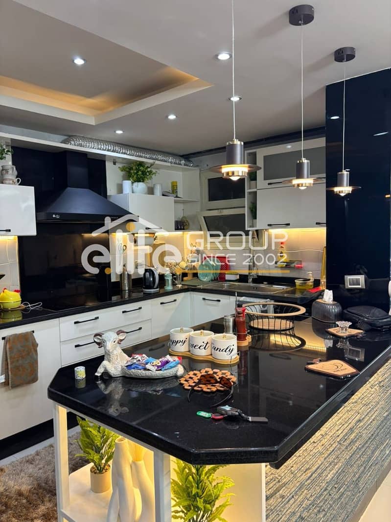 Luxury beachfront apartment for sale - Widok 4