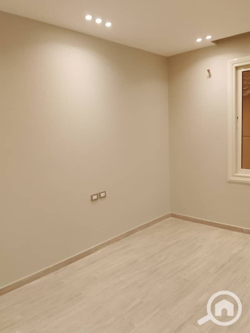 Basement for Rent – West Golf – Fifth Settlement, New Cairo Ultra Super Lux finishing Area: 200 sqm - Bild 4