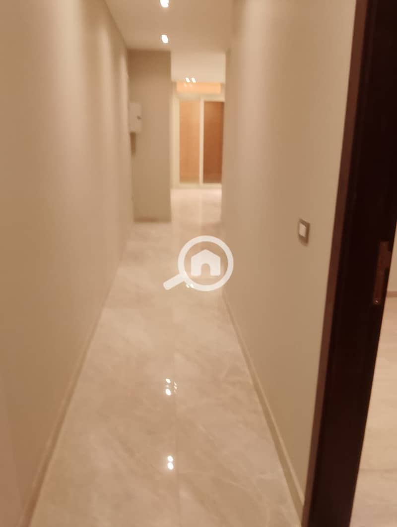 Basement for Rent – West Golf – Fifth Settlement, New Cairo Ultra Super Lux finishing Area: 200 sqm - Bild 5