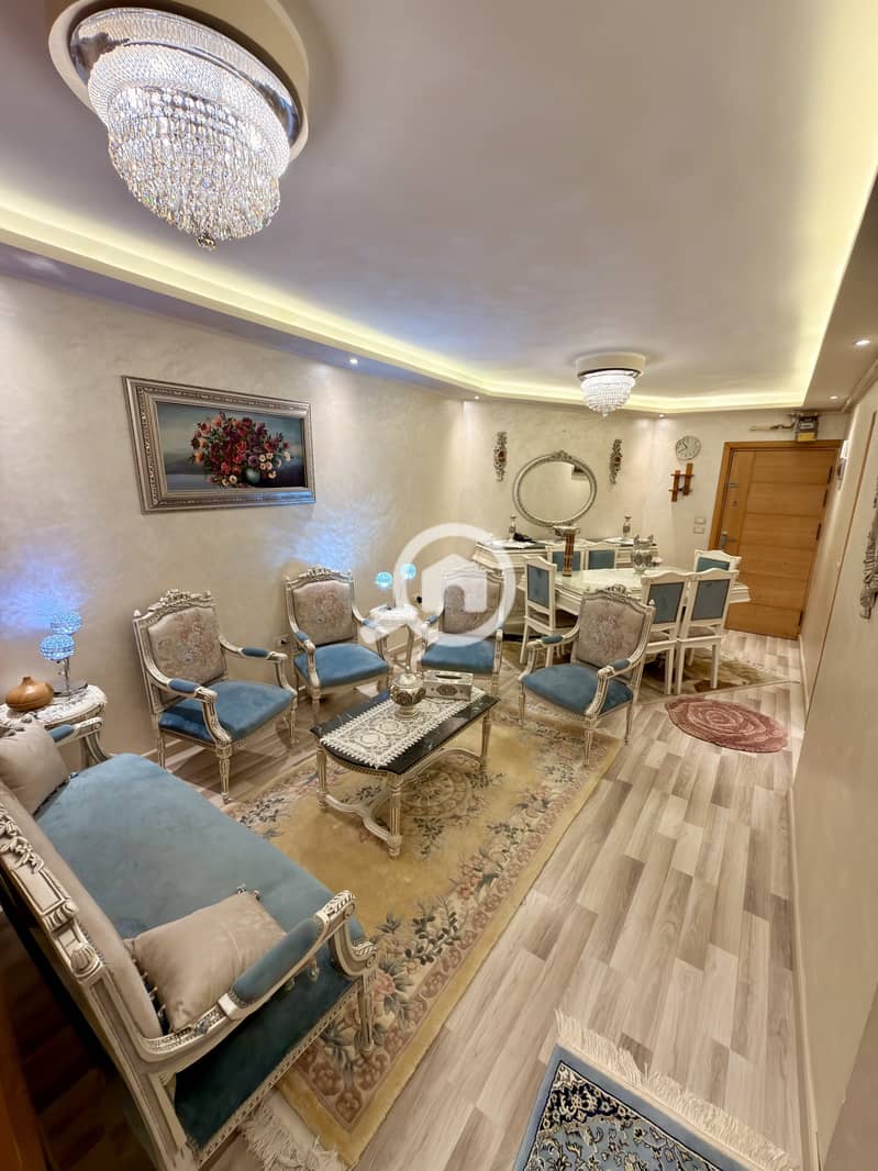 A one-bedroom apartment for sale in Miami on Al-Saba'i Main Street, 145 m², 10th floor. Asking price: 4,350. - Widok 4