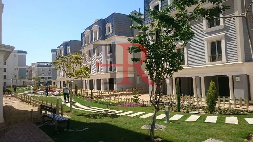 I villa garden for rent semi furnished with kitchen & ACS in mountain view executive new cairo - Ansicht 2