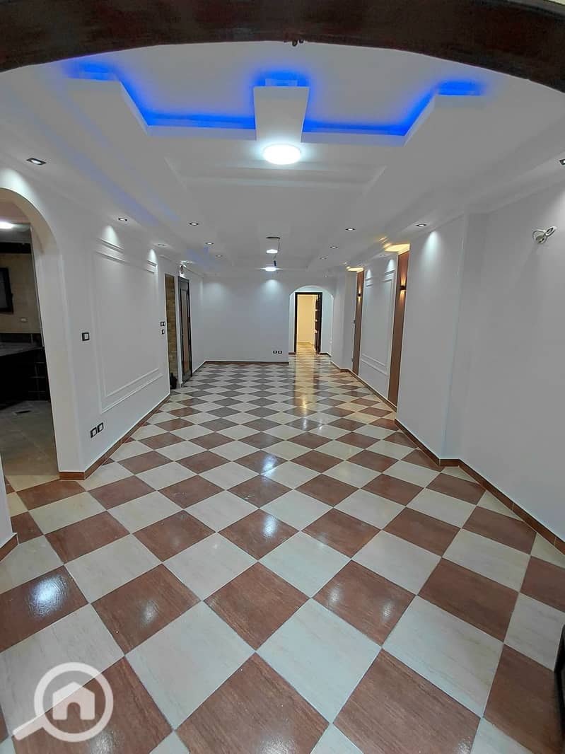 Apartment for sale in Miami, Main Tower 45, 150 meters, 8th floor, asking price 5 million and 100 thousand - Aanzicht 3