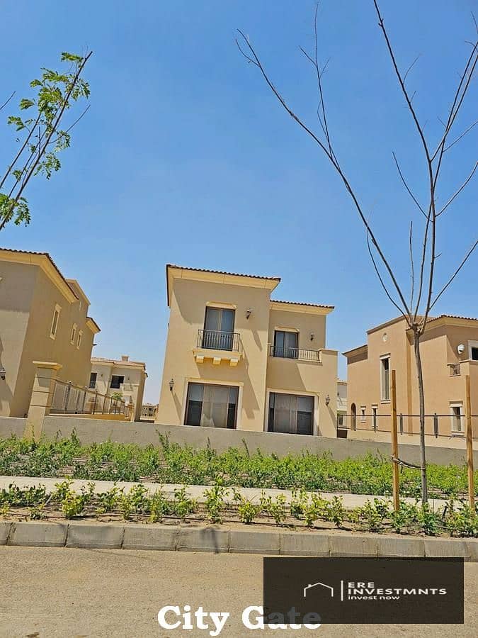 Villa Twin house | Ready to move | With Best location, Special land area in City Gate New Cairo - Meer