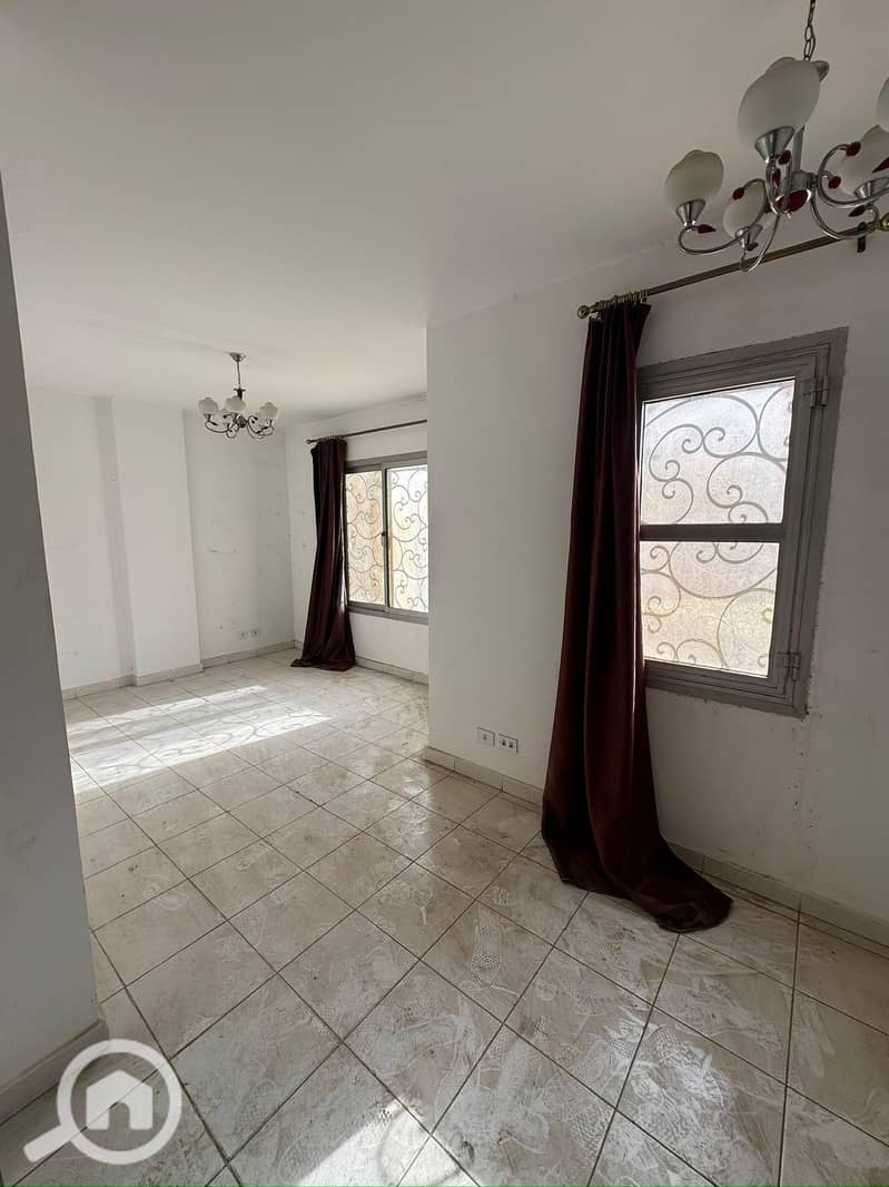 Apartment for sale garden view ready to move in Prime location near the club 74 sqm two bedrooms in Al Rehab 1 - Phase 2 - New Cairo - Widok 3