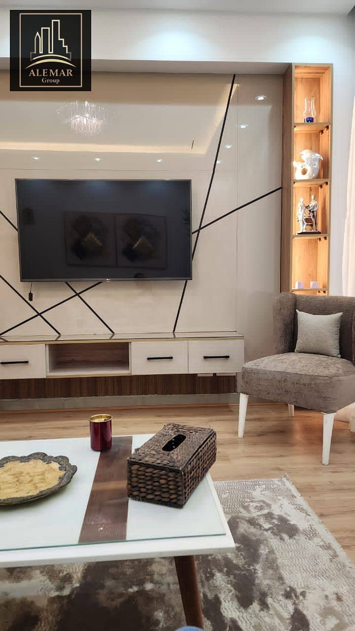 For sale in Privado Madinaty, an 84m² apartment with fully custom finishes, street view, second floor, no additional charge, with a down payment of 4, - Vista 3
