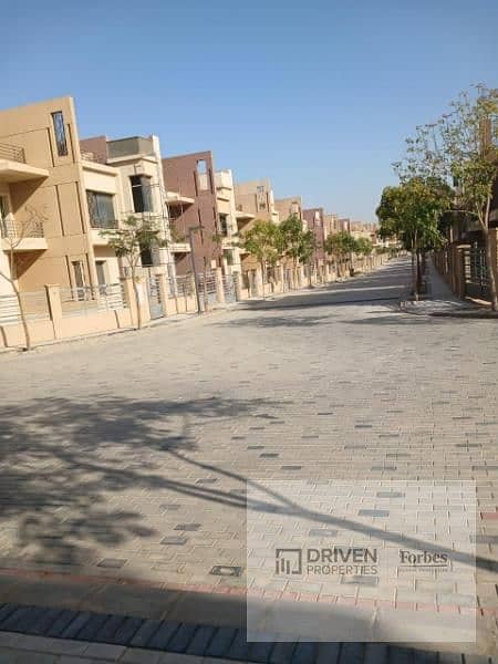 Ready to Move Twin House for Sale in Alma Compound Phase One Sheikh Zayed 1st District Next to Hyper One – pohled 5