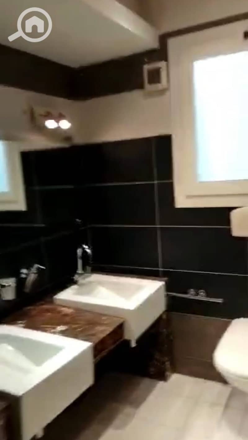 9 1000983755. jpg