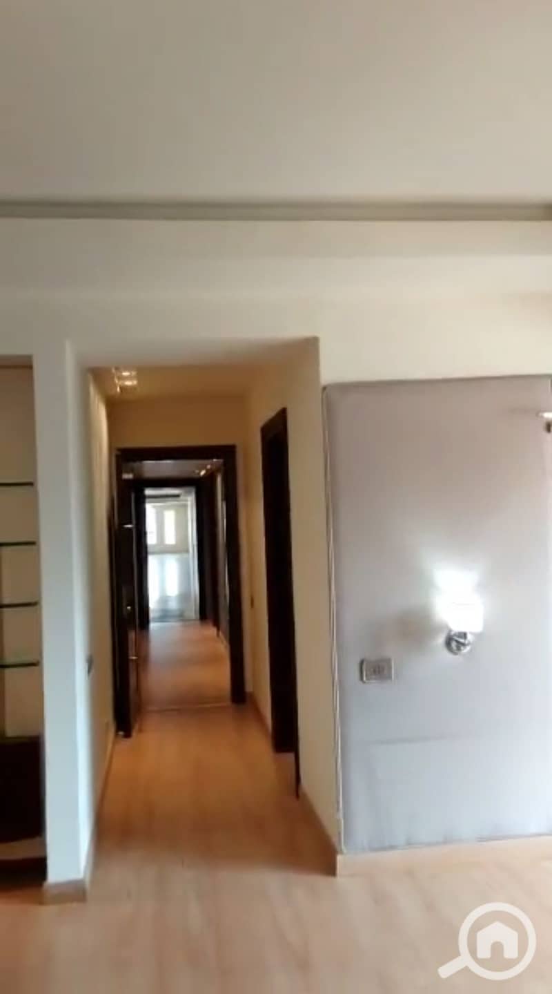 11 1000983722. jpg
