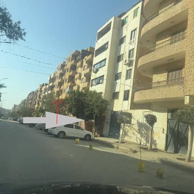 3 Bedroom Flat for Sale in 6th of October, Giza - شقه للبيع في ٦ اكتوبر الحي الثاني 3 Bedroom Flat for Sale in 6th of October, Giza - شقه للبيع في ٦ اكتوبر الحي الثاني