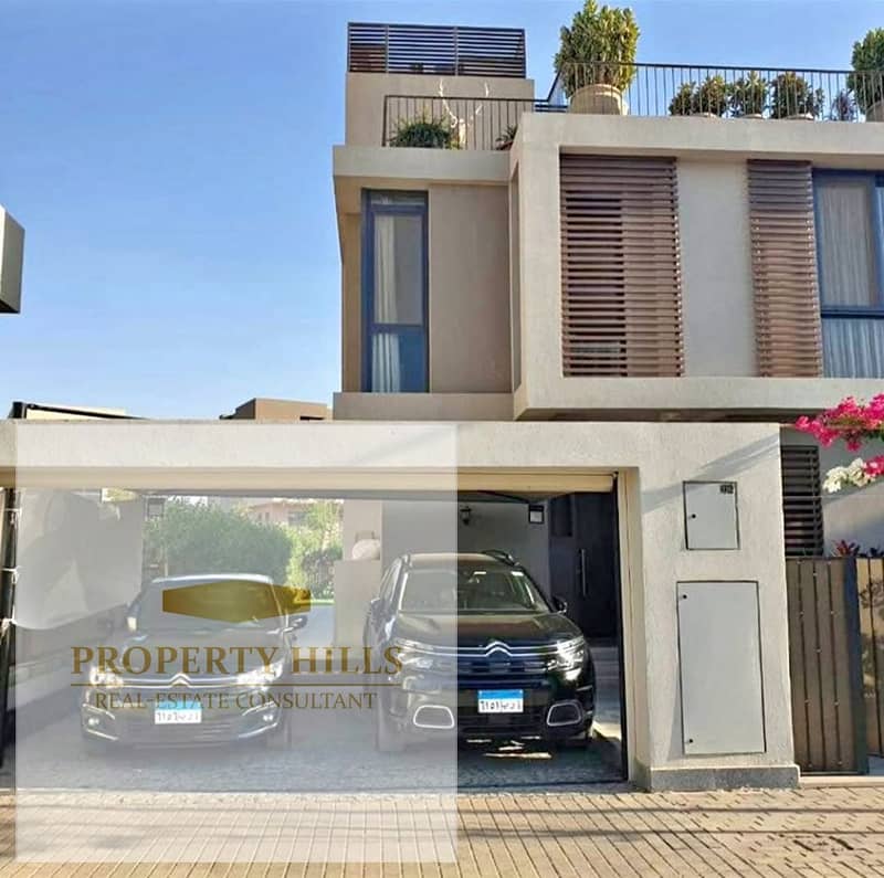 Ready to move in villa in Sodic East Fully residential and already inhabited compound - Mehr