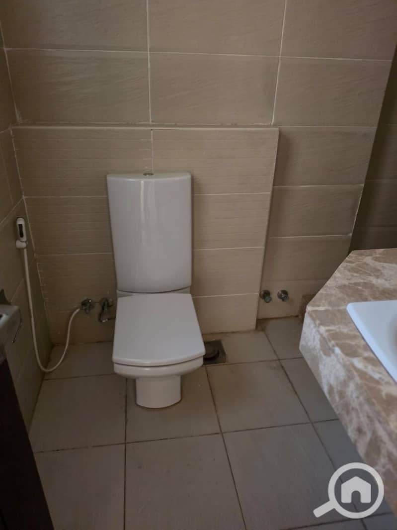12 303d2462-60ce-499e-a52a-3dca3ab82f5d. jpg