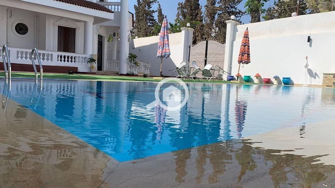900 square meter villa in a classy location - Widok 5