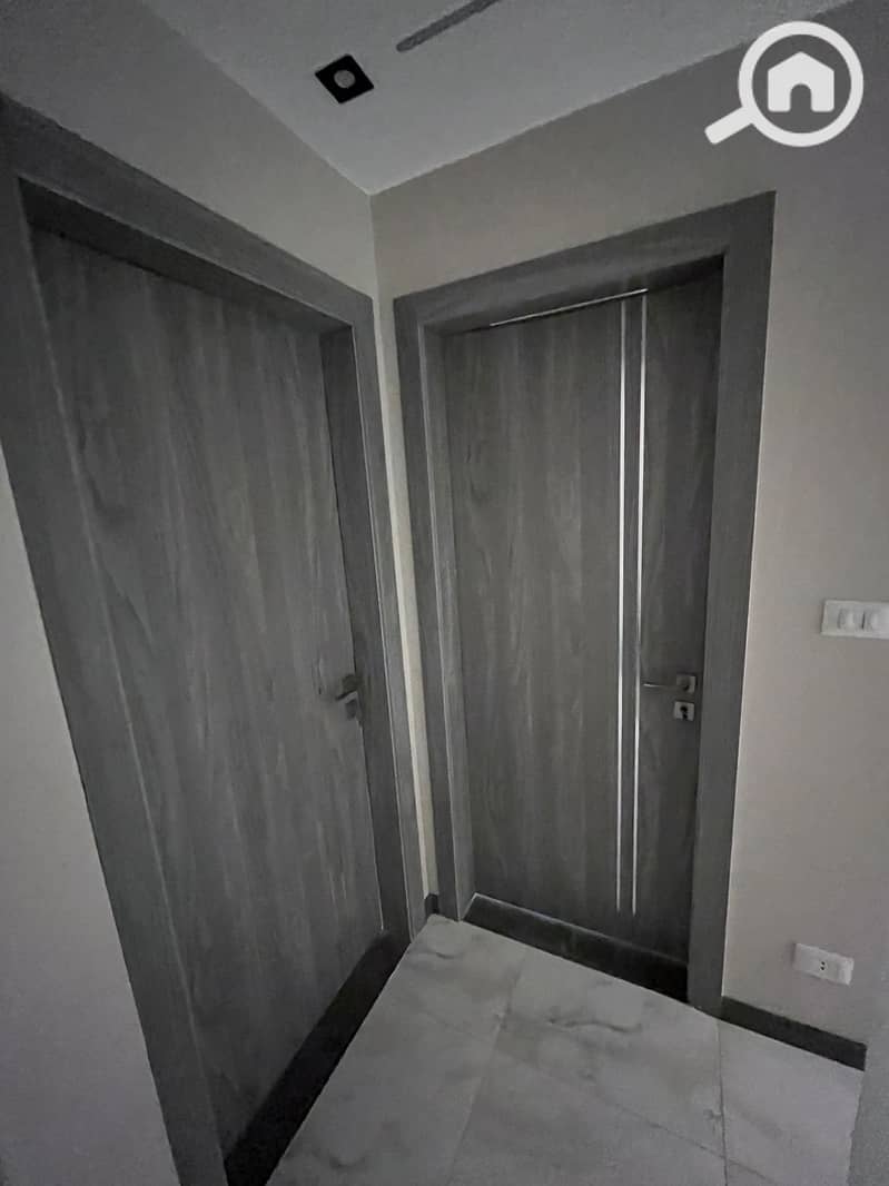 6 11982. jpg